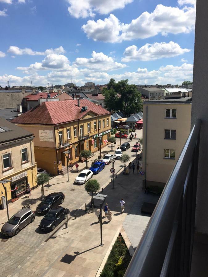 Family & Business Elegant Apartments Rynek Centrum Downtown - 2 Bedroom, Balcony, Parking Kielce Exterior foto