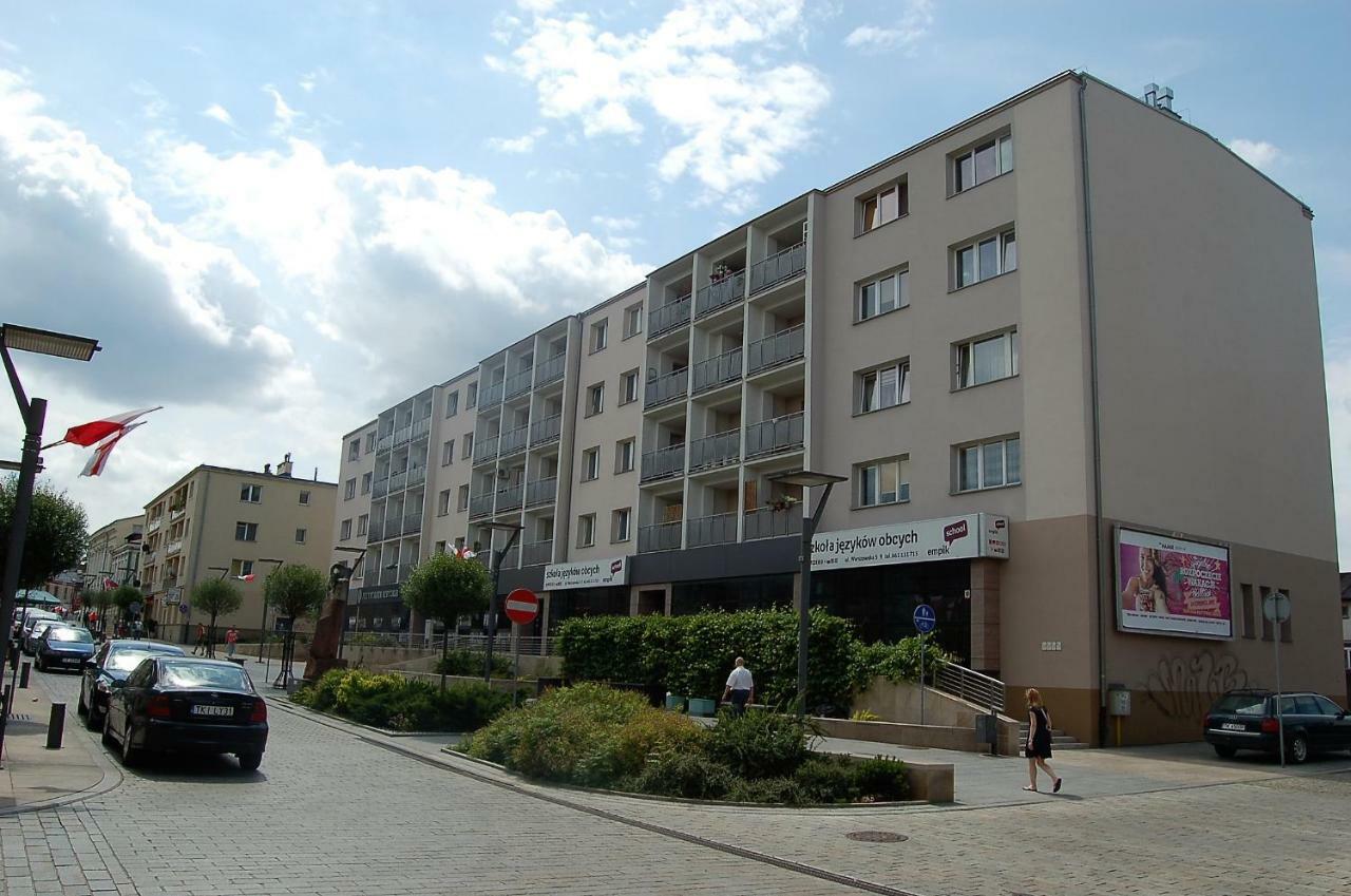 Family & Business Elegant Apartments Rynek Centrum Downtown - 2 Bedroom, Balcony, Parking Kielce Exterior foto