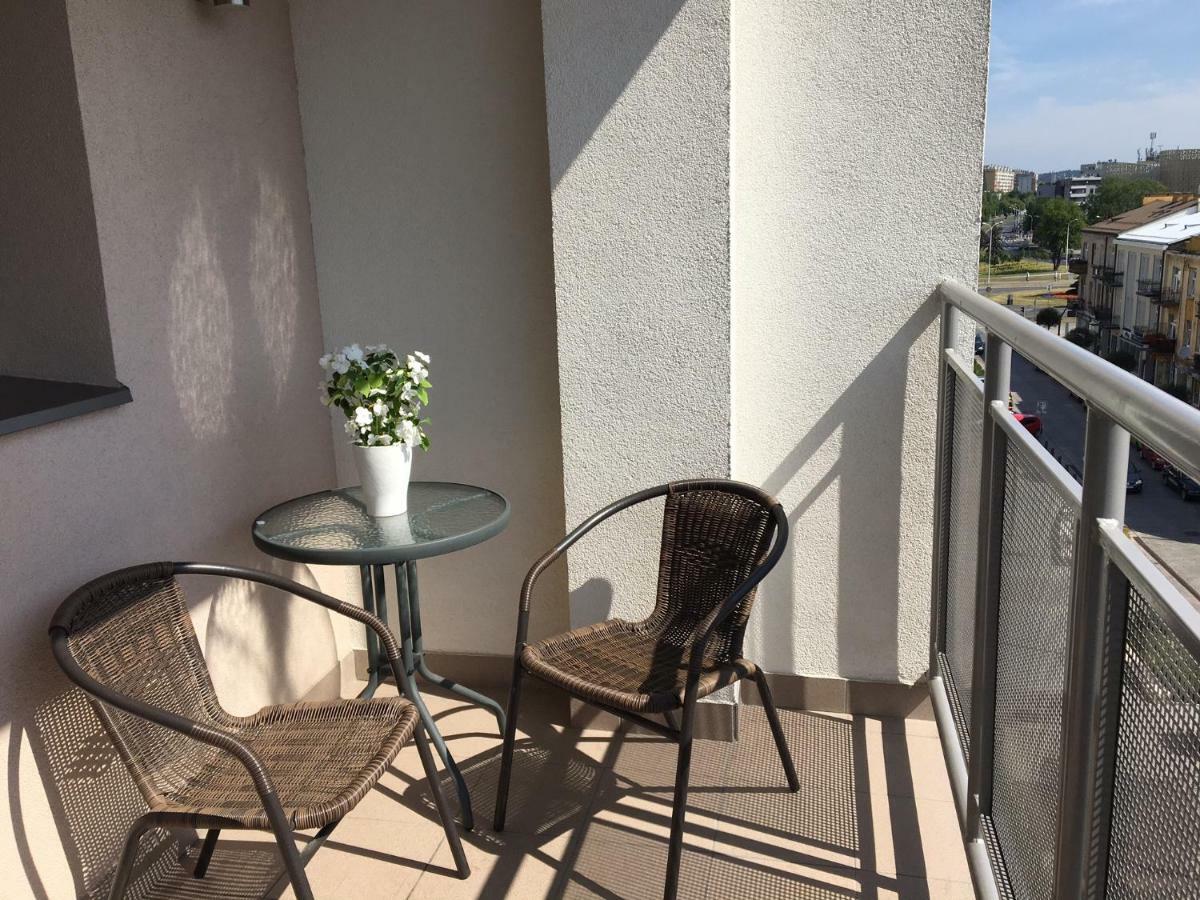 Family & Business Elegant Apartments Rynek Centrum Downtown - 2 Bedroom, Balcony, Parking Kielce Exterior foto