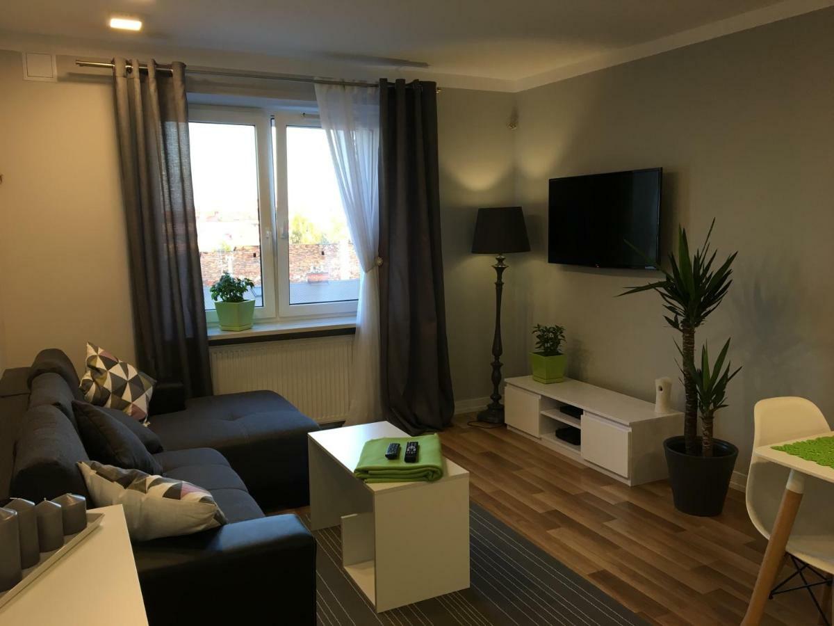 Family & Business Elegant Apartments Rynek Centrum Downtown - 2 Bedroom, Balcony, Parking Kielce Exterior foto