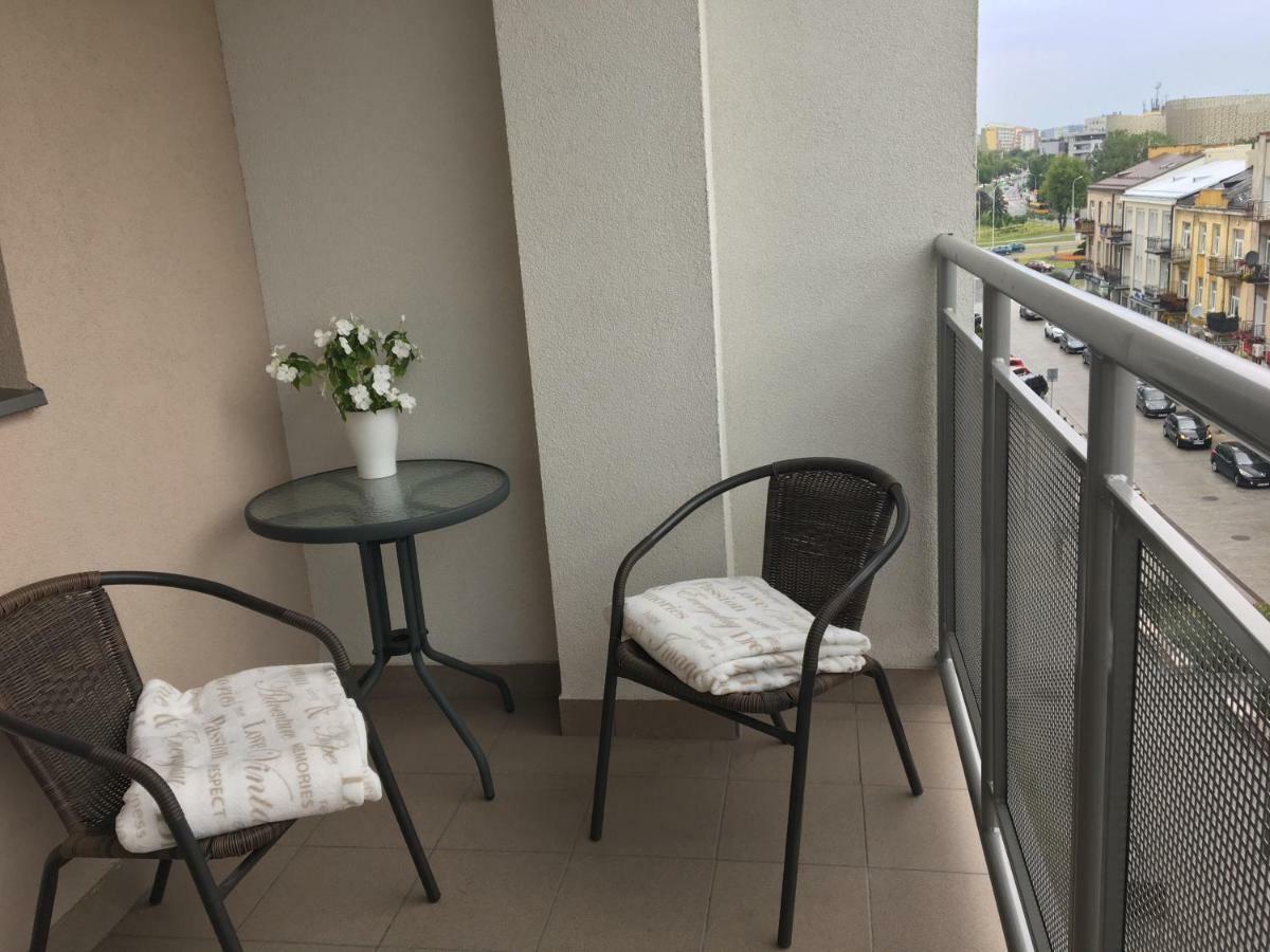 Family & Business Elegant Apartments Rynek Centrum Downtown - 2 Bedroom, Balcony, Parking Kielce Exterior foto