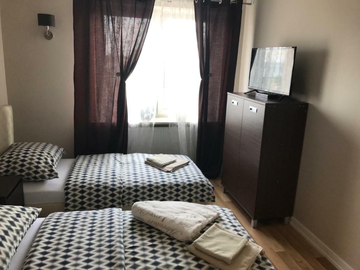 Family & Business Elegant Apartments Rynek Centrum Downtown - 2 Bedroom, Balcony, Parking Kielce Exterior foto