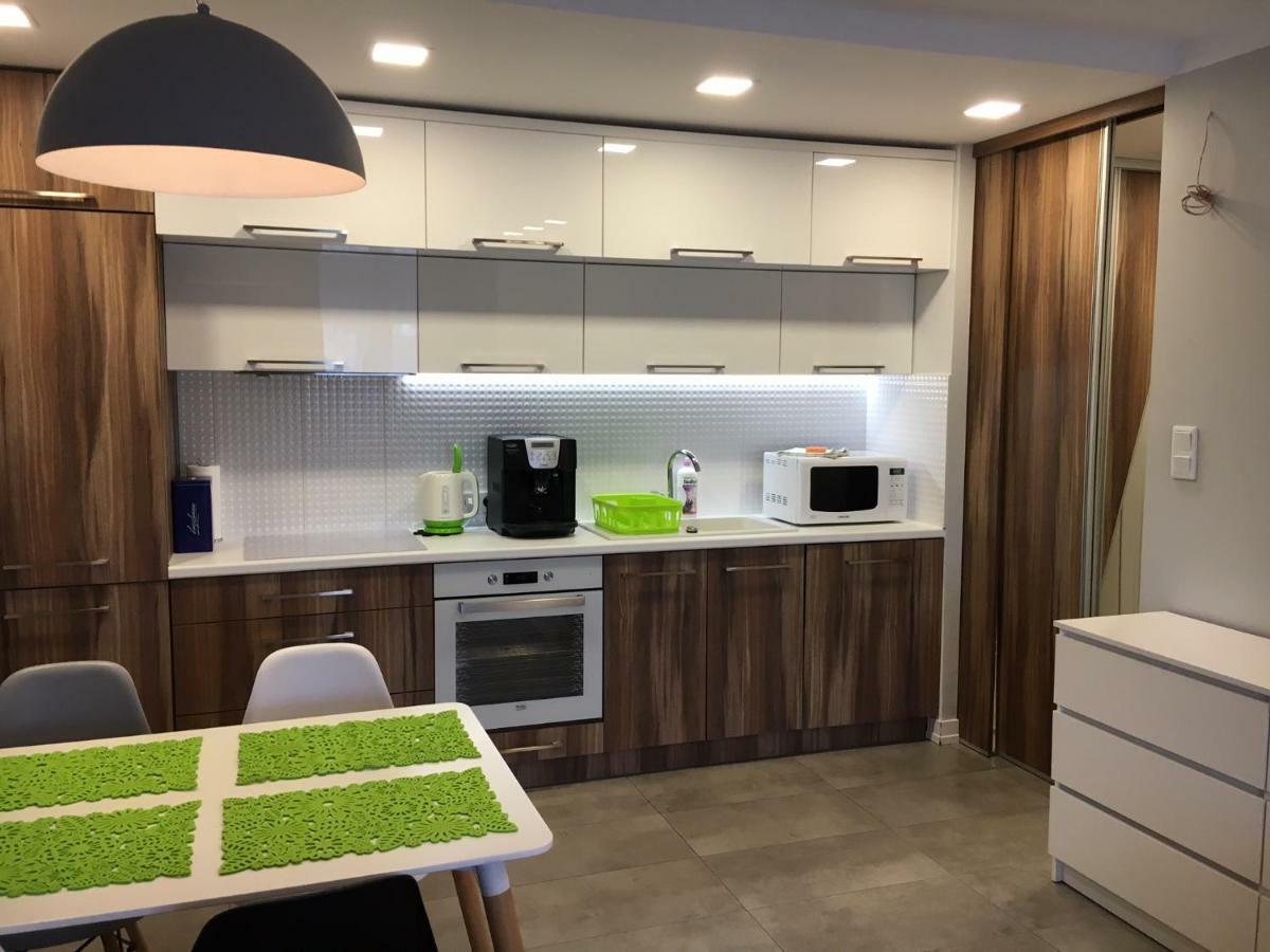 Family & Business Elegant Apartments Rynek Centrum Downtown - 2 Bedroom, Balcony, Parking Kielce Exterior foto
