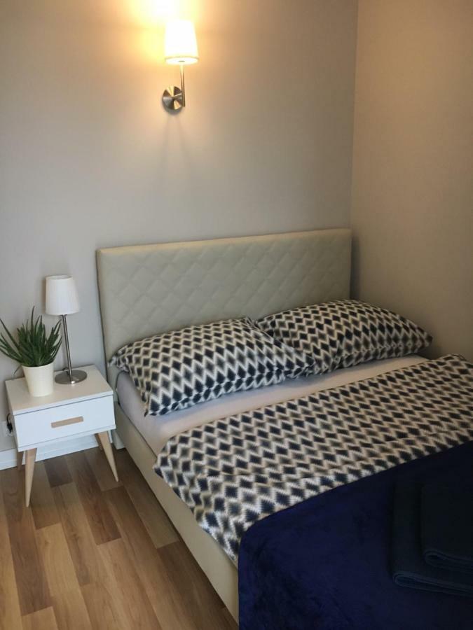 Family & Business Elegant Apartments Rynek Centrum Downtown - 2 Bedroom, Balcony, Parking Kielce Exterior foto